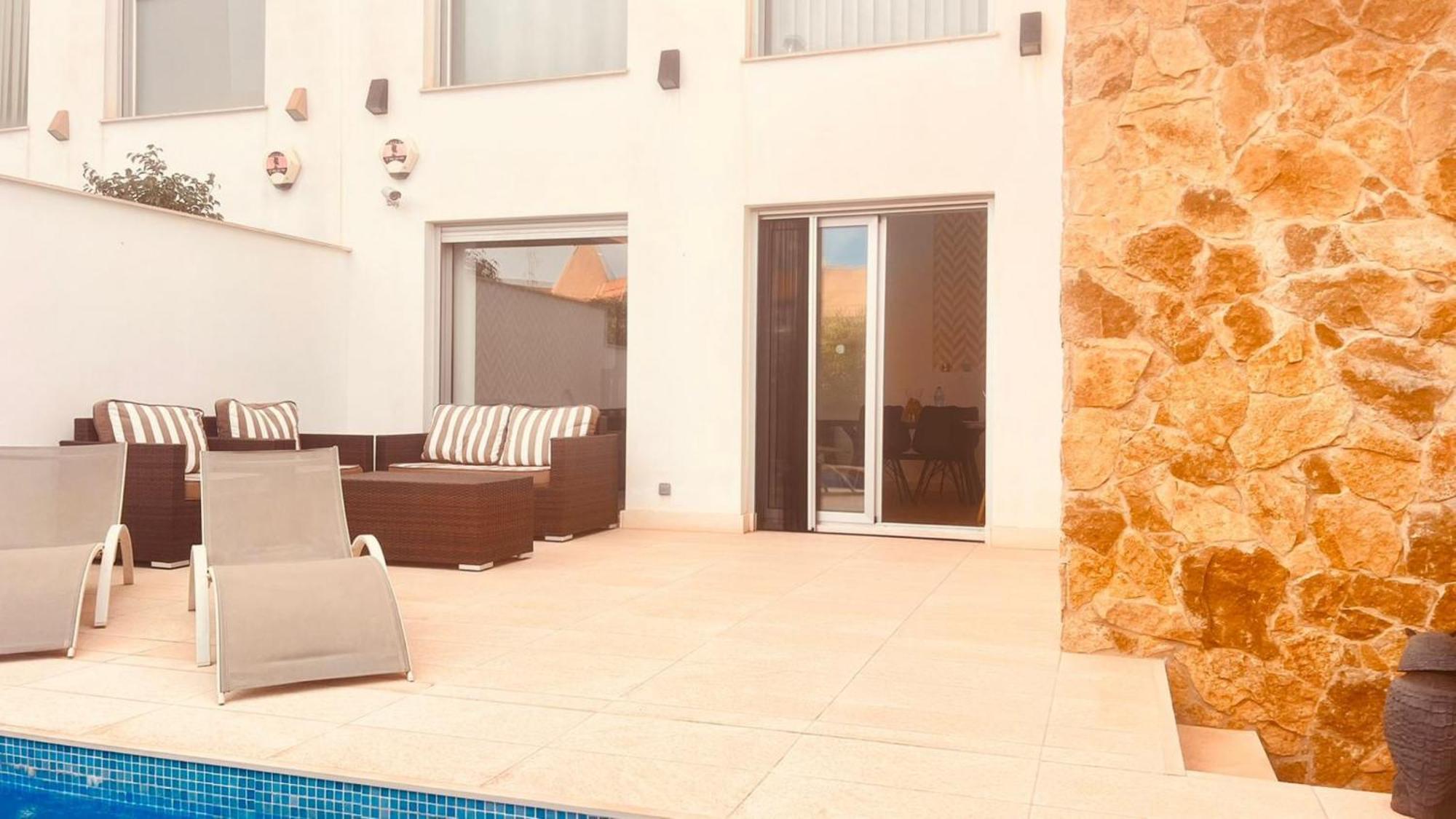 Luxury Villa Torrevieja With Swimmingpool Exterior photo